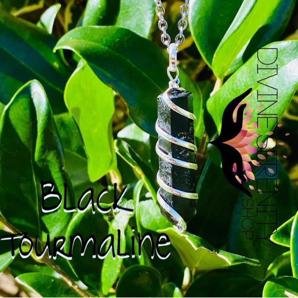 Black Tourmaline Pendant Necklace